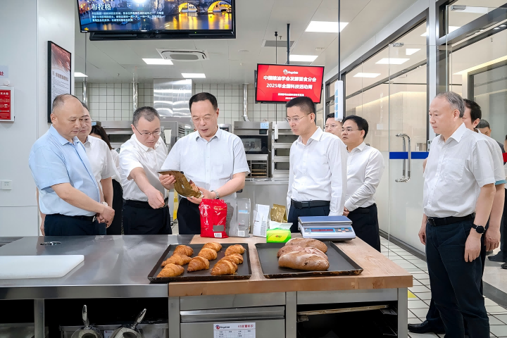 孙伟在利来调研时强调：发挥政协职能作用 助力加快打造内陆改革开放高地